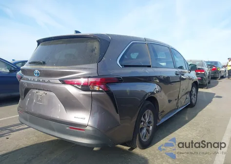 2021 Toyota Sienna Le from USA, damaged, VIN 5TDKRKEC8MS028533